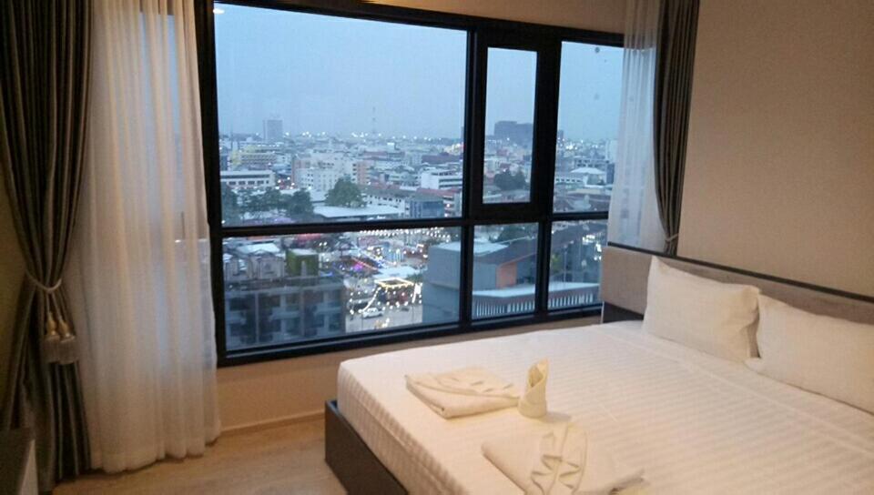 Апартаменты The Base Pattaya By Feng Экстерьер фото